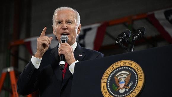 El presidente de los Estados Unidos, Joe Biden, habla sobre la economía en Steamfitters Local 602 en Springfield, Virginia, el 26 de enero de 2023. (Foto de Andrew CABALLERO-REYNOLDS / AFP)