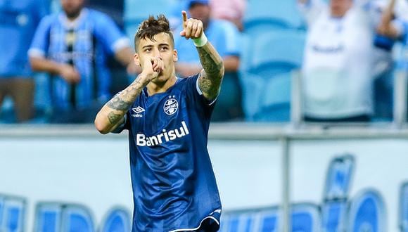 Beto Da Silva celebrando un gol con Gremio de Porto Alegre.