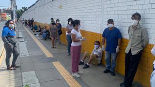 Hospital Dos de Mayo: reportan que pacientes esperan hasta en la calle para ser atendidos