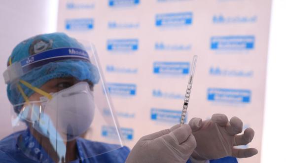 En la segunda etapa, se inmunizará a todos los adultos mayores de 60 años. (Foto: Andina)