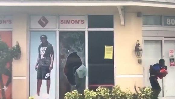 La Policía de Florida arrestó a nueve personas por saquear varias tiendas ante el paso del huracán Irma. (Foto: Capura de video)