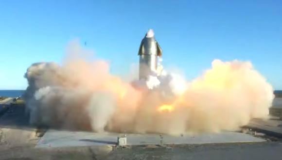 Momento en el el prototipo del cohete gigante SpaceX Starship explota. (Foto: Captura)