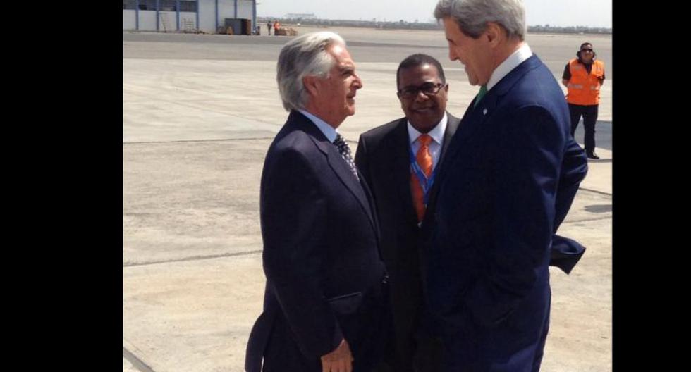 John Kerry ya está en Lima (@USEMBASSYPERU)