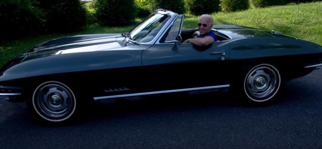 La joya en el garaje de Joe Biden es Corvette C2 Stingray convertible de 1967. (Foto: Captura de YouTube)