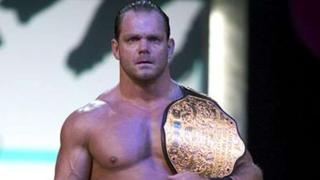Chris Benoit y otros luchadores de WWE que tuvieron una polémica muerte 