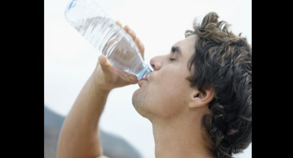 Muchos de nosotros no sabemos hidratarnos correctamente. (Foto: ThinkStock)