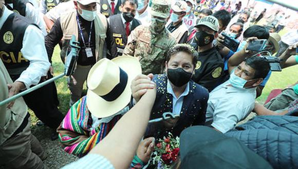 Primer ministro, Guido Bellido, participó en reunión con campesinos en Quillabamba, Cusco.