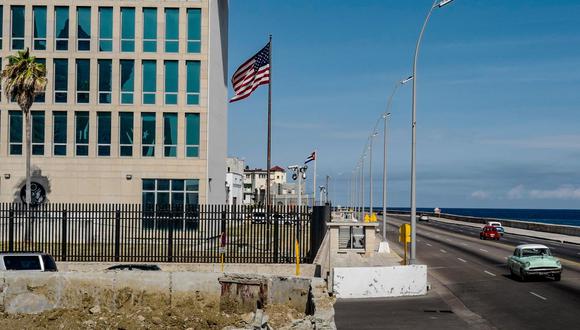 Vista de la embajada de Estados Unidos en La Habana, Cuba, el 18 de mayo de 2022. (ADALBERTO ROQUE / AFP).