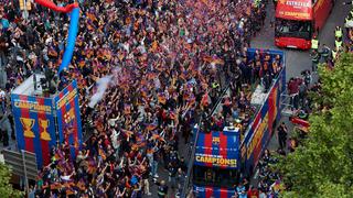 Barcelona celebró doblete con miles de hinchas en las calles de la ciudad