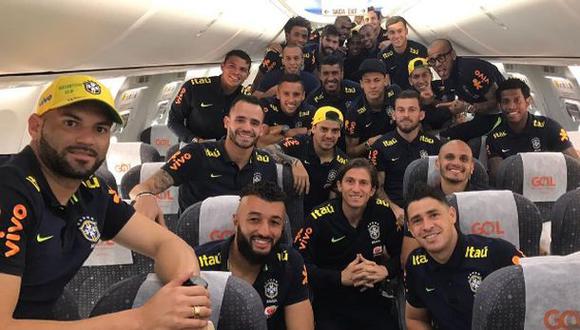 Neymar publicó foto de la selección brasileña rumbo a Lima