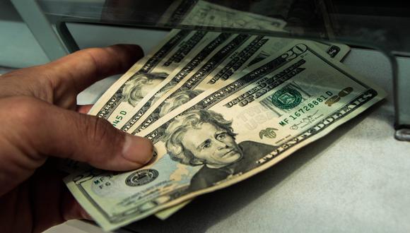El precio del dólar bajó a 21.990,33 bolívares soberanos por billete verde en el mercado paralelo. (Foto: GEC)