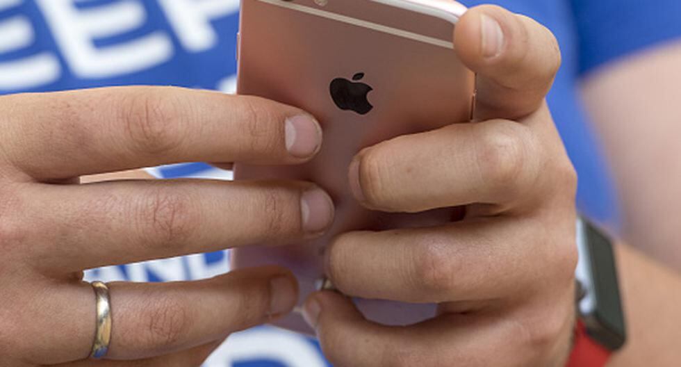 Apple acaba de dar una tremenda noticia que ha alegrado a miles de personas que poseen un iPhone. (Foto: Getty Images)