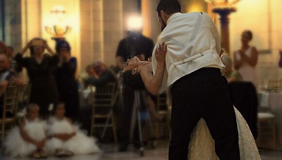 Un hombre termina en el hospital por intentar sorprender a su esposa con baile durante su boda. (Foto: Referencial / Pixabay)