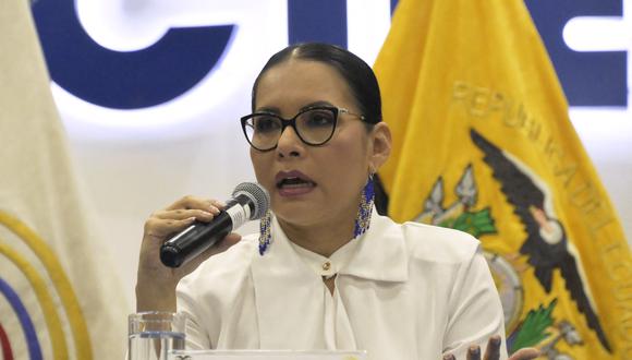 La presidenta del Consejo Nacional Electoral (CNE) de Ecuador, Diana Atamaint, habla durante una conferencia de prensa el 17 de mayo de 2023. (Foto de Rodrigo BUENDIA / AFP).