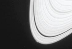 NASA captó momento en el que se forma una luna de Saturno 