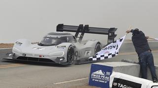 Auto eléctrico hace historia en la popular carrera Pikes Peak