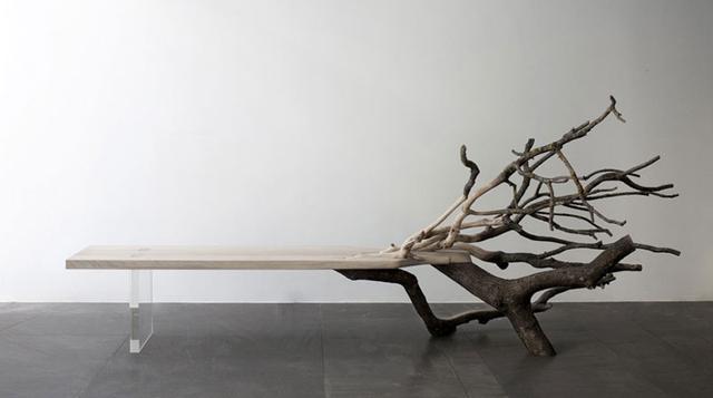 “Fallen Tree”: Siéntate sobre esta banca en forma de árbol - 1
