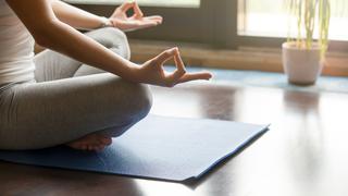 Yoga posparto: conoce sus beneficios y cómo empezar a practicarlo 