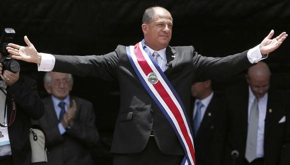 Solís asume la presidencia de Costa Rica con el reto del cambio