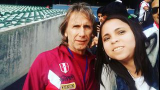 La hincha que tiene selfies con toda la selección peruana