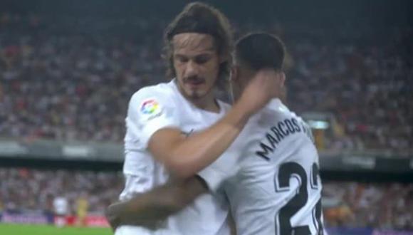 Edinson Cavani fue cambiado apenas al minuto 18 del valencia vs. Barcelona. (Captura: DirecTV Sports)