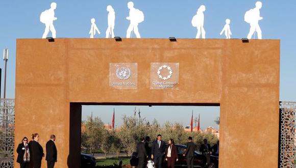 El presidente del Gobierno español, Pedro Sánchez, a su llegada hoy a la cumbre de la ONU sobre migración que tiene lugar en Marrakech (Maruuecos). (Foto: EFE)
