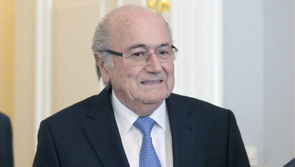 FIFA: Blatter dejó su cargo en el Comité Olímpico Internacional