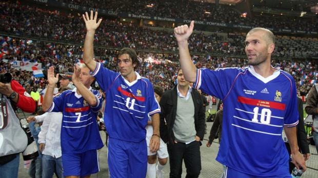 Deschamps belongs to the legendary team that won the World Cup in France 98. 