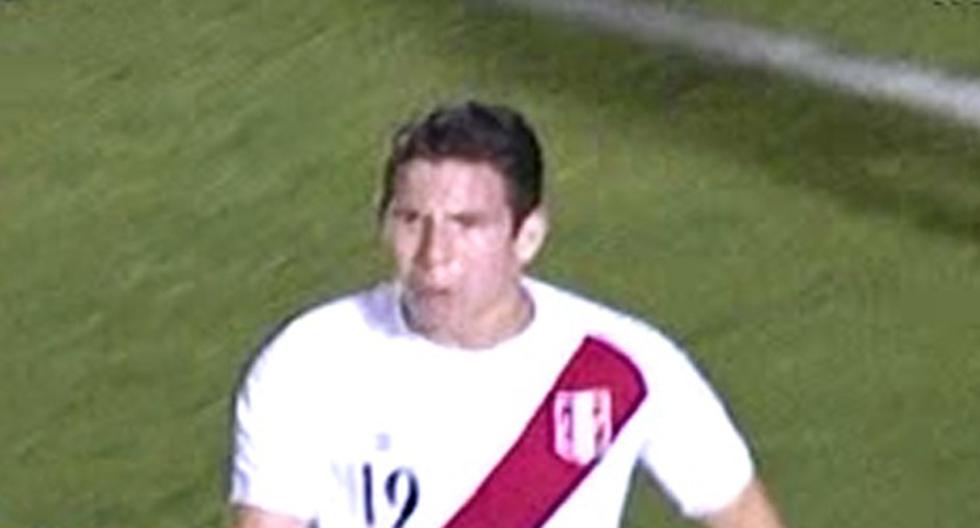 Adrián Ugarriza  marcó el gol del descuento para Perú. (Foto: Captura)