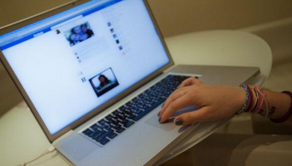Facebook: mujer apuñaló a su esposo por celos en red social