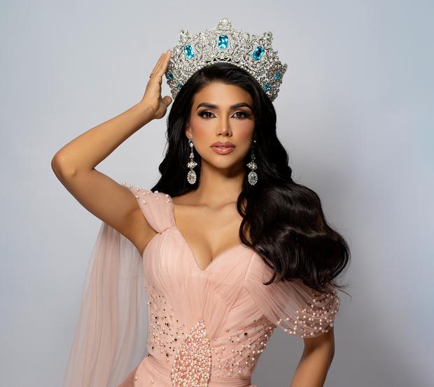 Enfocada en traer por tercera vez la corona del “Miss Mundo” a nuestro país, Lucía reúne todos los requisitos para continuar con el legado que dejó Maju Mantilla