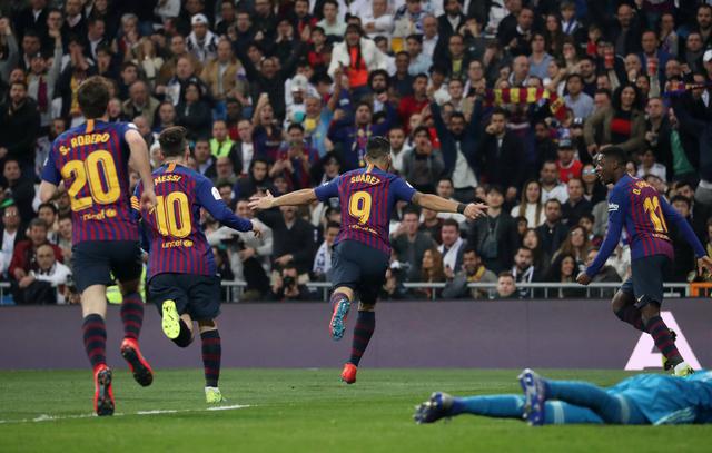 Real Madrid vs. Barcelona: Luis Suárez anotó el 1-0 y silenció el Bernabéu. (Foto: AFP/Reuters)