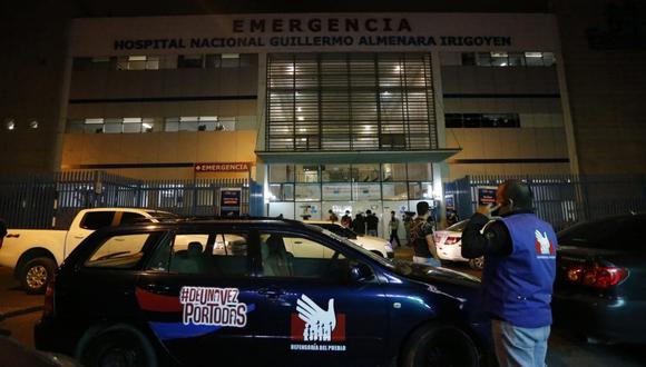 Cuatro heridos de la segunda marcha nacional se encuentran aún en el Hospital Almenara. (Foto: Violeta Ayasta / GEC)
