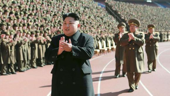 Kim Jong-un elogia capacidad de "ataque suicida" de sus pilotos