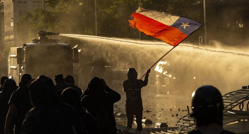 Chile: One dead and 57 arrested for riots on the Young Combatant's Day