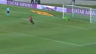 Marlon Freitas marca el penal de la clasificación de Atlético Goianiense en la Copa Sudamericana