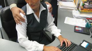 Sancionaron a cinco empresas por acoso sexual laboral el 2013