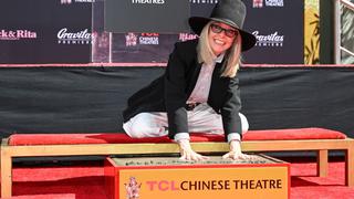 Diane Keaton dejó sus huellas en el famoso Teatro Chino de Hollywood