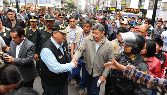 Gamarra: más de 680 policías inician recuperación del emporio