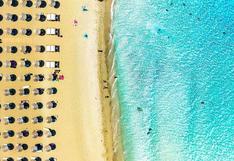 “La rebelión de las toallas”: el movimiento popular con el que los griegos reclaman las playas de sus islas 