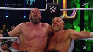 WWE: Triple H &amp; Shawn Michaels vencieron a The Undertaker &amp; Kane en Crown Jewel | VIDEO