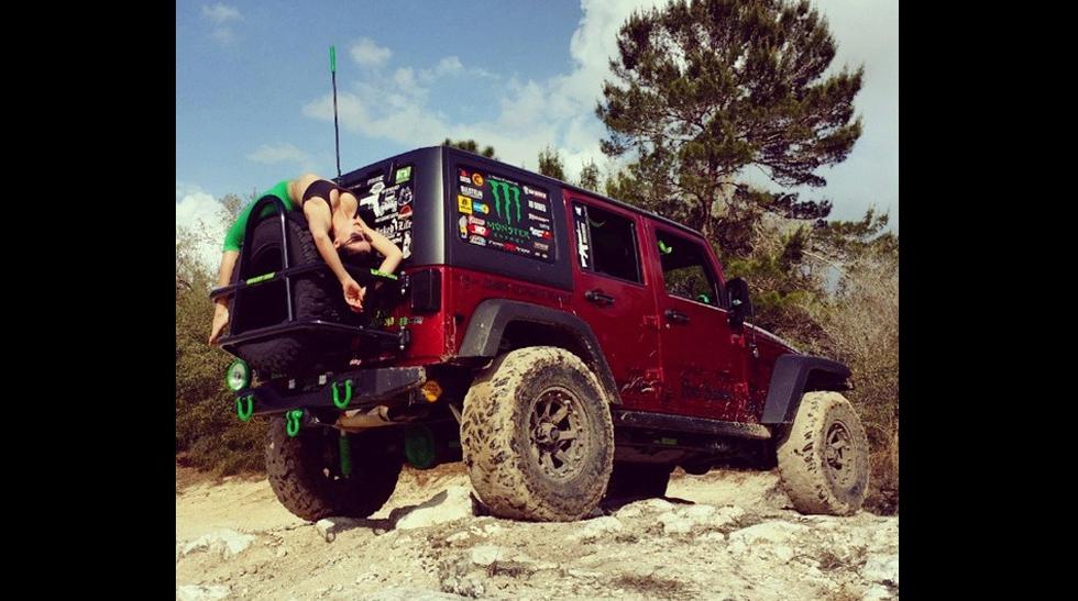 En su cuenta Hotyogaholic esta amante de los 4x4 y el yoga cuelga sus sensuales fotos. (Fotos: Instagram)