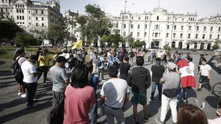 Ciudadanos se reúnen en la Plaza San Martín para protestar en contra de cuarentena | FOTOS