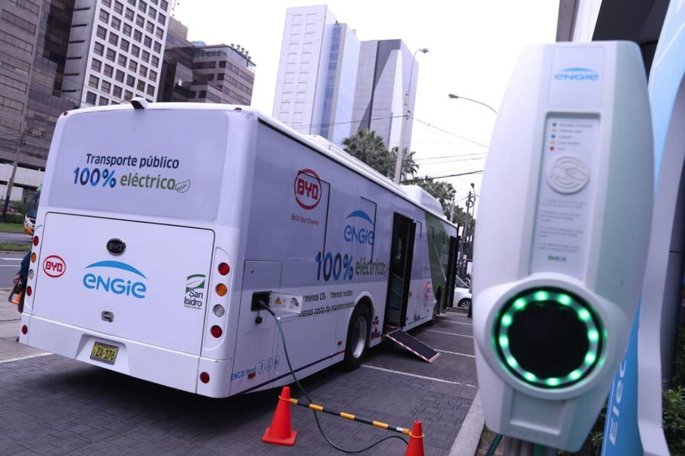 La masificación de la electromovilidad debe comenzar con el transporte público, señala Osinergmin (Foto: USI)