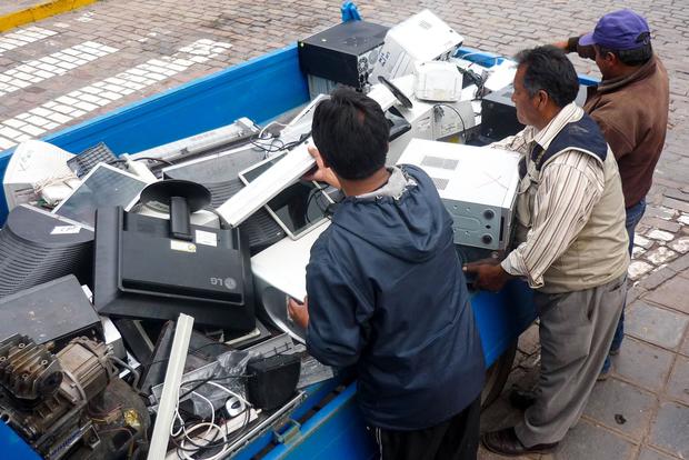 The devices included in the electrical and electronic equipment waste are household appliances, cell phones, computer components and peripherals, among others.  (Photo: Andean)