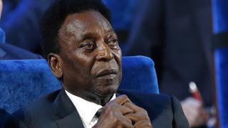 La hinchada de Santos convocó una vigilia en nombre de Pelé y su crítico estado de salud