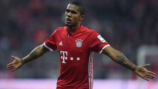 Bayern Múnich anunció el regreso de Douglas Costa y fichó a Choupo-Moting