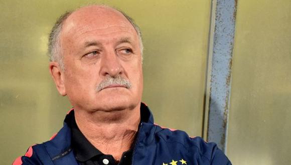 Luiz Felipe Scolari señaló que la selección chilena lo buscó para que sea el nuevo estratega. También comentó que Australia lo llamó para iniciar negociaciones. (Foto: AFP)