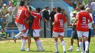 Unión Comercio necesitó solo tres minutos para vencer 2-0 a San Martín 
