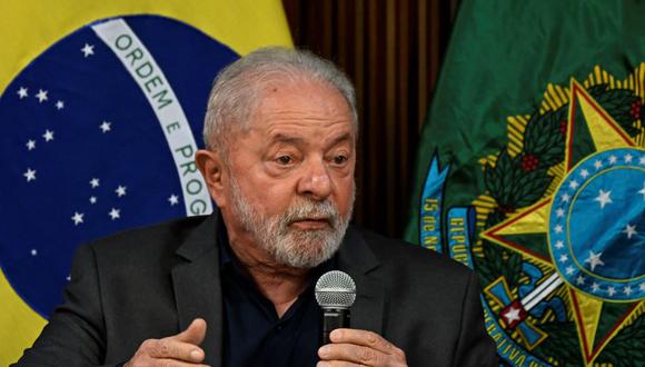 El presidente de Brasil, Luiz Inácio Lula da Silva, habla durante una reunión con los gobernadores en el Palacio Planalto en Brasilia, el 9 de enero de 2023. (MAURO PIMENTEL / AFP).